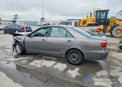 2005 Toyota Camry Standard из США, поврежденный, VIN 4T1BE32KX5U547542